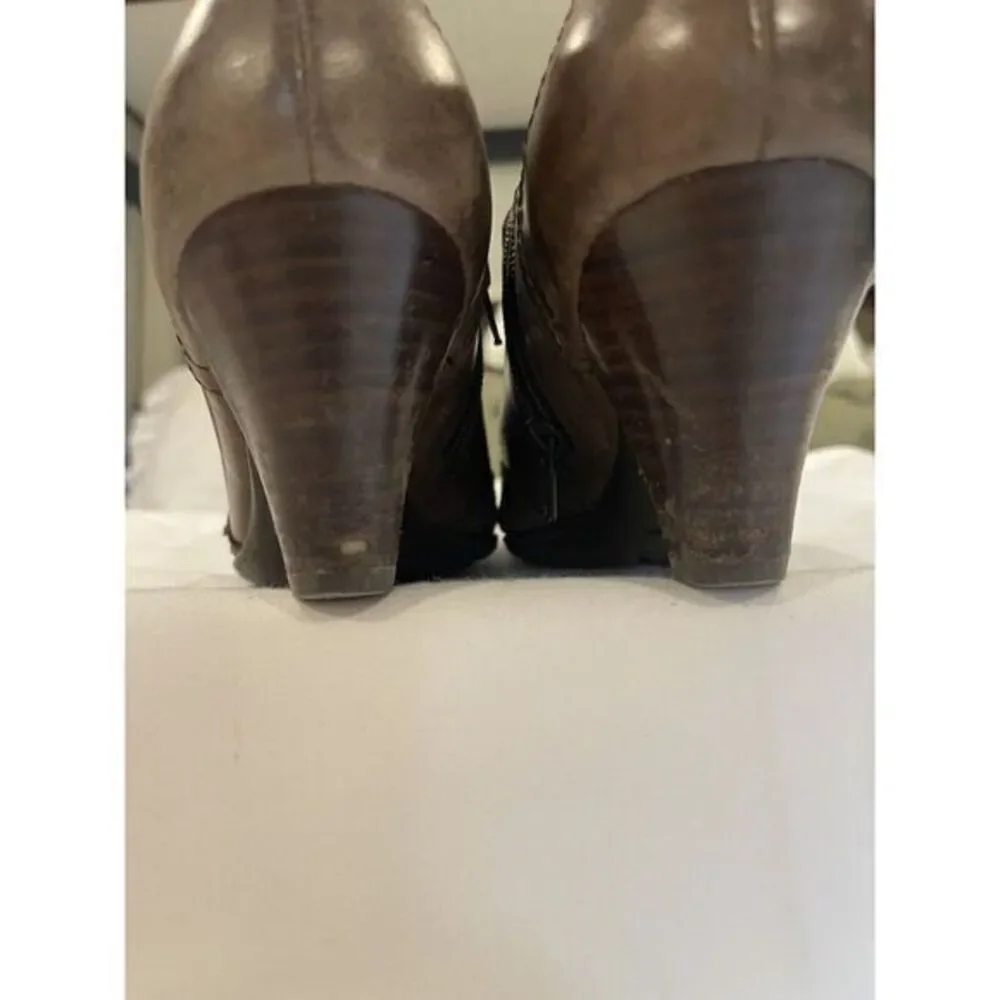 Born Women's Booties Sz 7.5 Brown Leather Wingtip Western Stacked Heel Pumps Zip